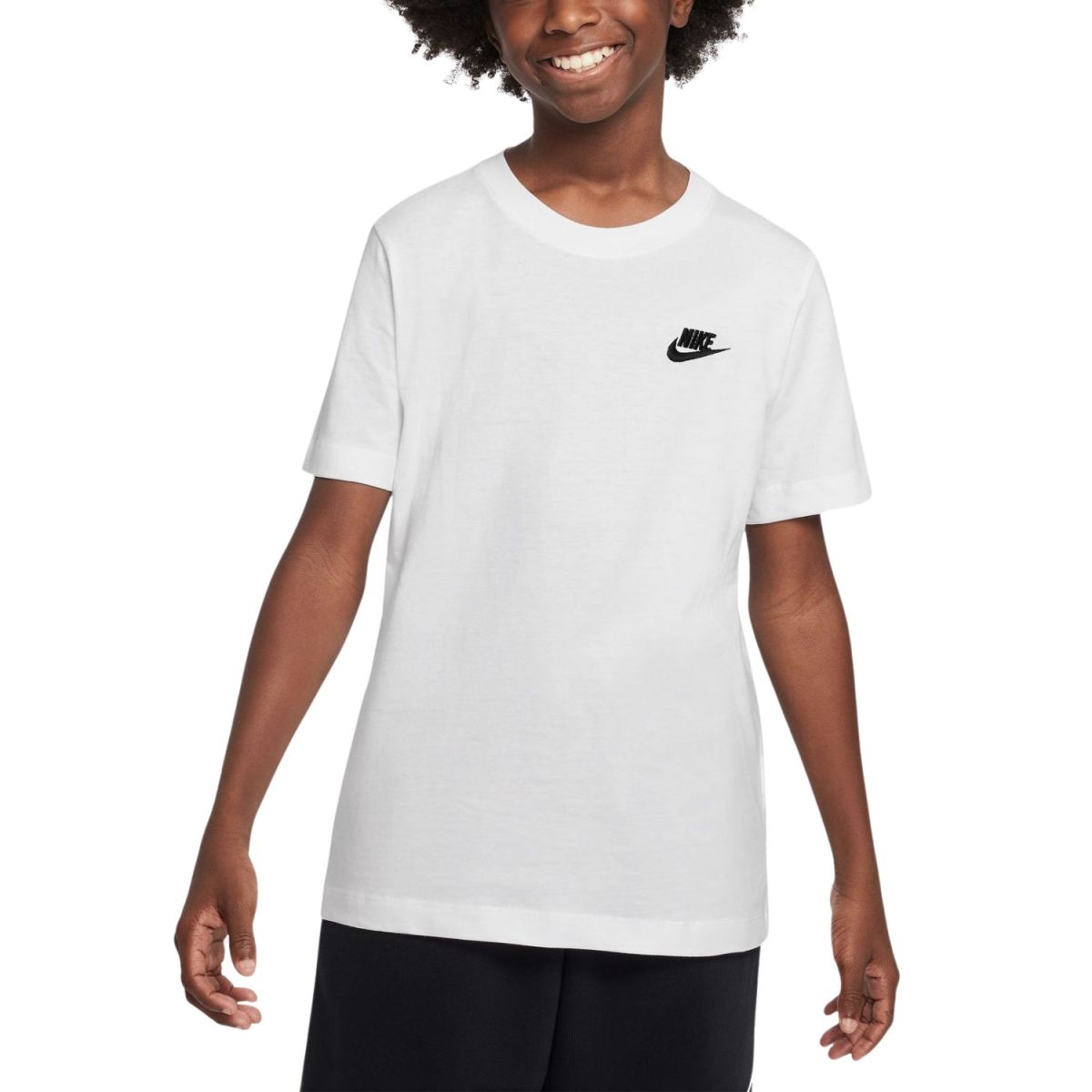 Nike Sportswear Big Kids' T-Shirt FZ5177-100